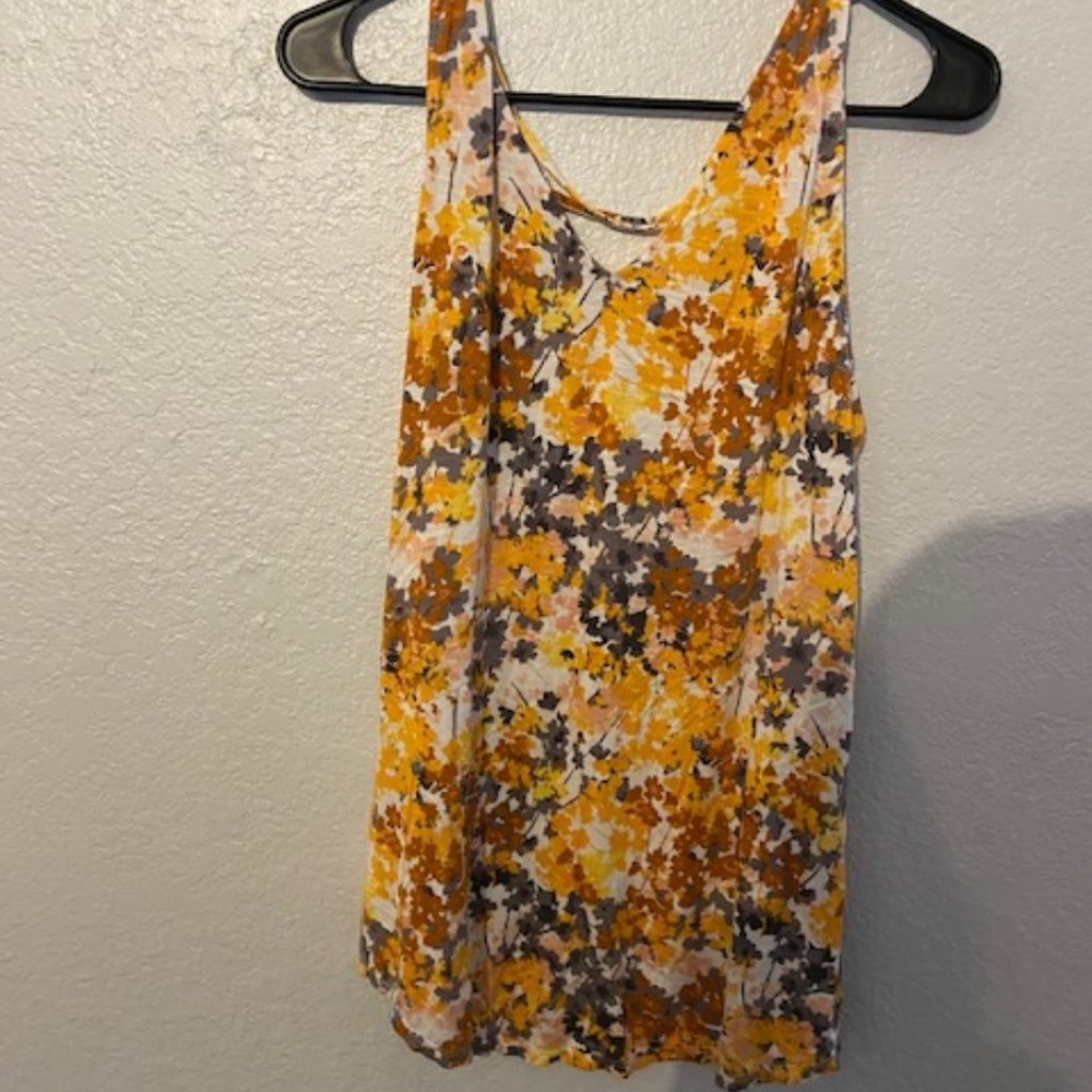 Maurice's Top Size Large